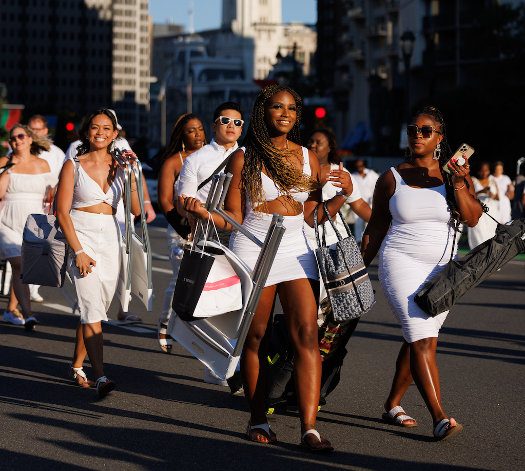 Le Dîner en Blanc - Tenth Anniversary