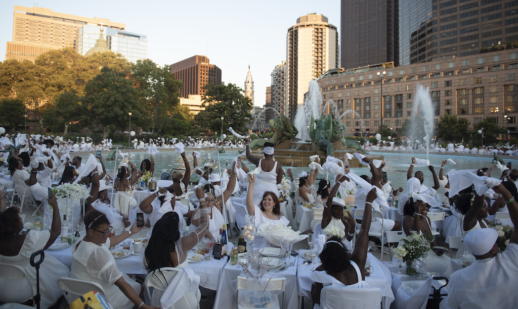 Le Dîner en Blanc - Tenth Anniversary