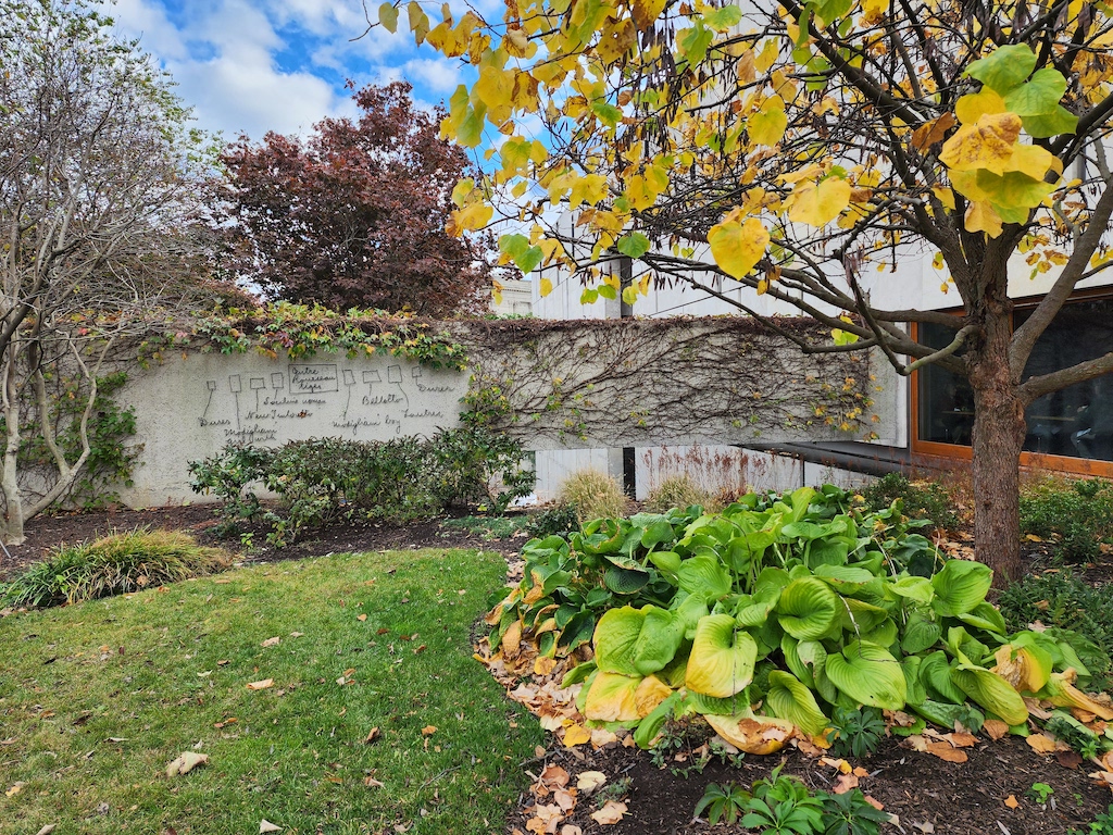 Garden Restaurant Modigliani Barnes