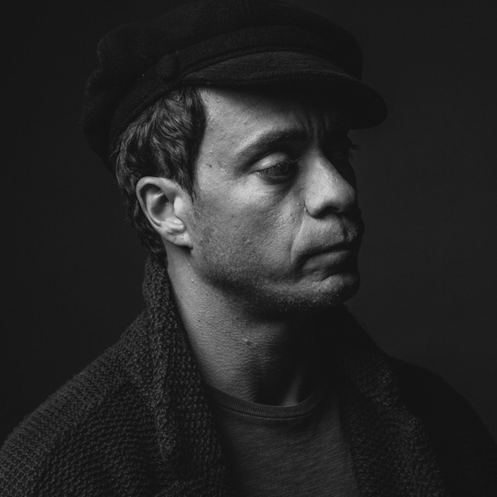 Amos Lee – Essential Music for the Next 7 Days