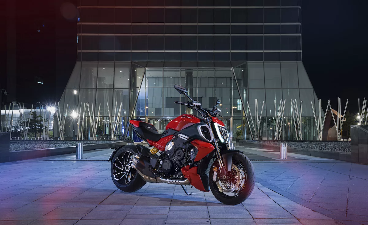 Ducati Diavel V4
