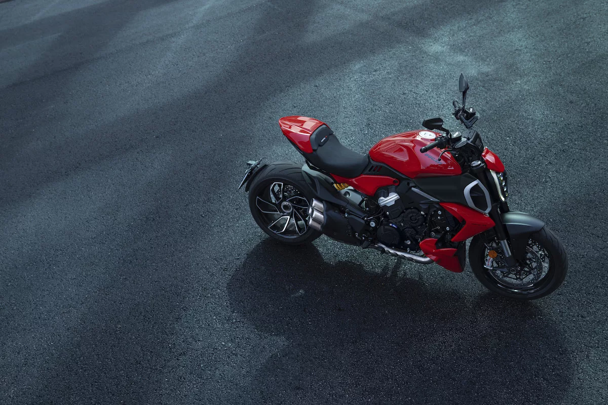 Ducati Diavel V4