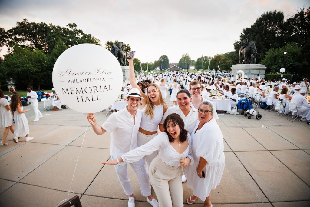 Le Dîner en Blanc 2024 dosagemagazine.com 1