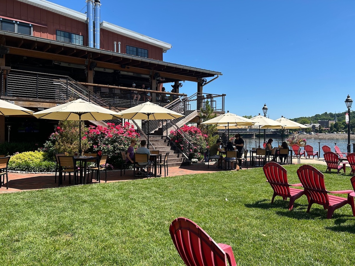 New Stella Brunch Menu