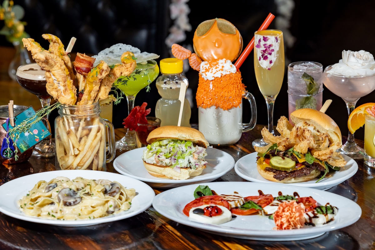 Craftsman Row Saloon Blooming Garden Pop-Up